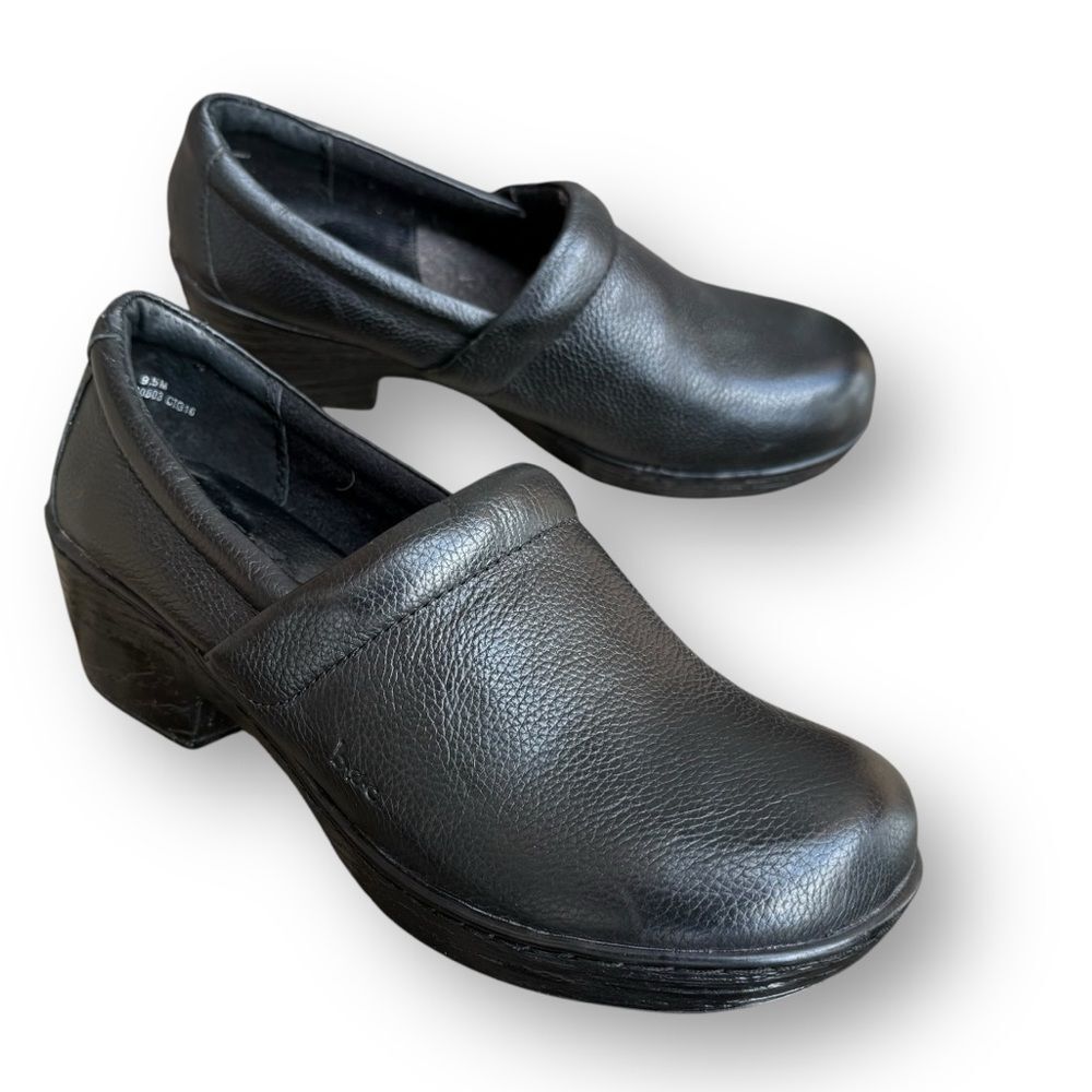 Born b.o.c. Black Leather Clogs Comfort Slip on boho Shoes Women's size 9.5